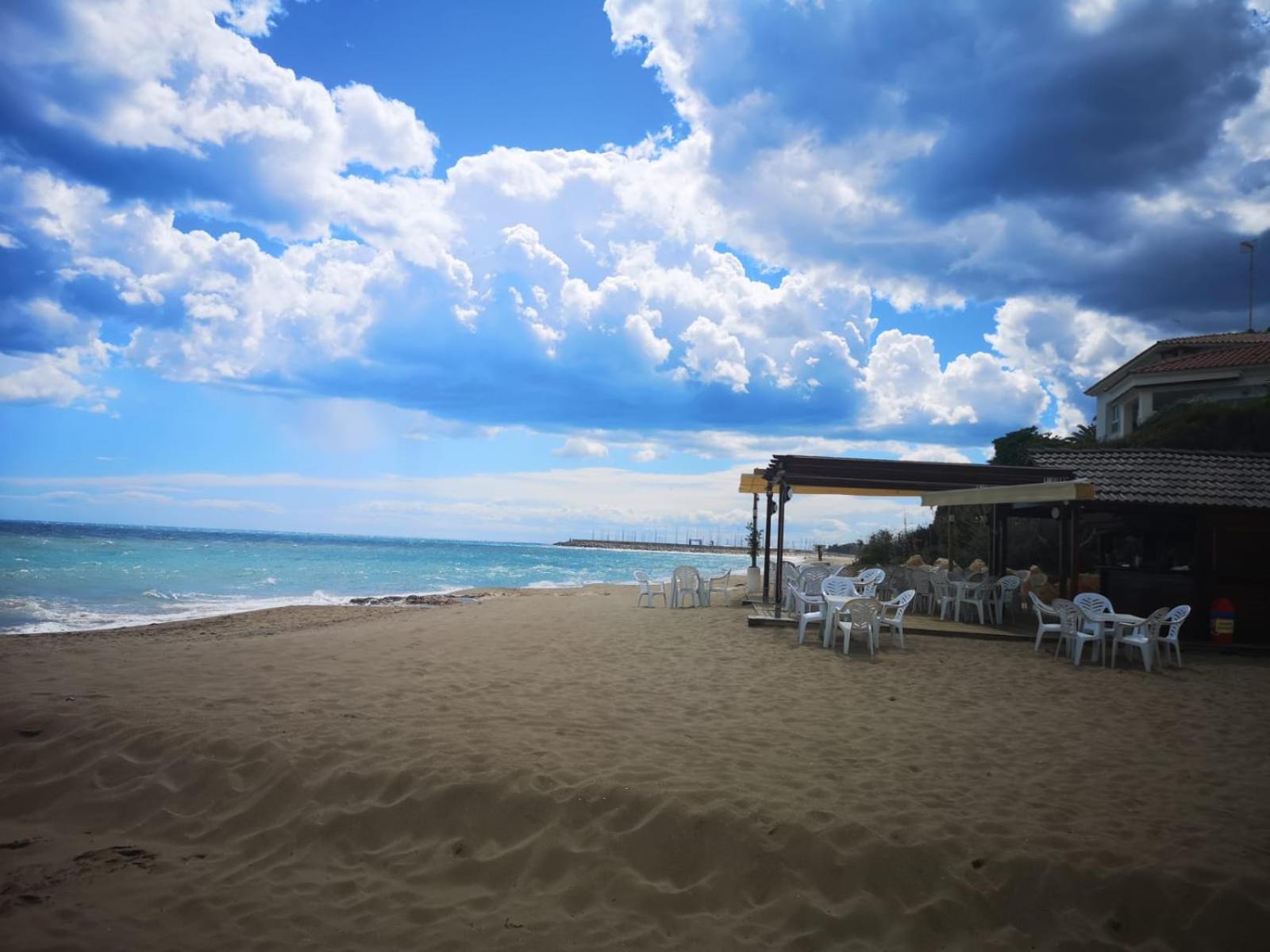 Encantador Apto En La Playa Комаруга Екстериор снимка